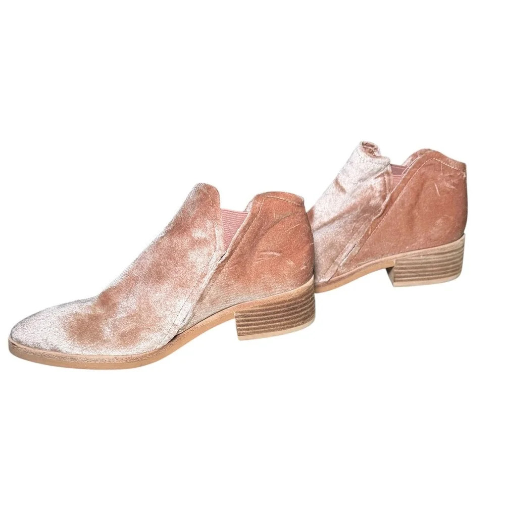 Dolce Vita‎ Ankle Booties Womens 7.5 Pink Crushed Velvet Pointed Toe Block Heel